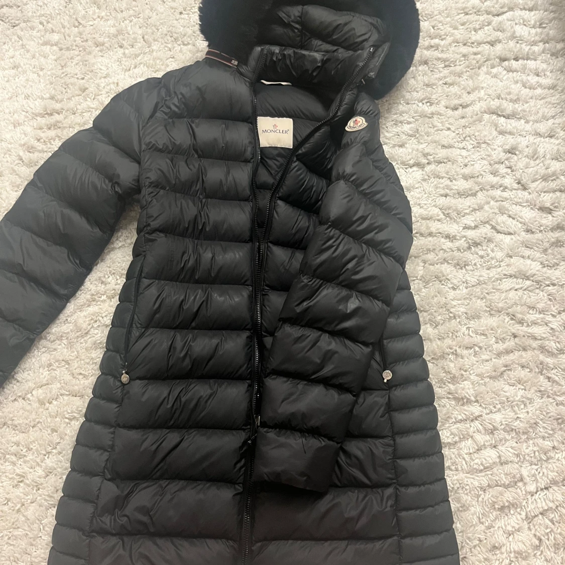 Svart dunjacka från Moncler - 91