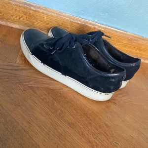 Lanvins - Fräsch lanvins. Skick använda uk 7 passar 42-43