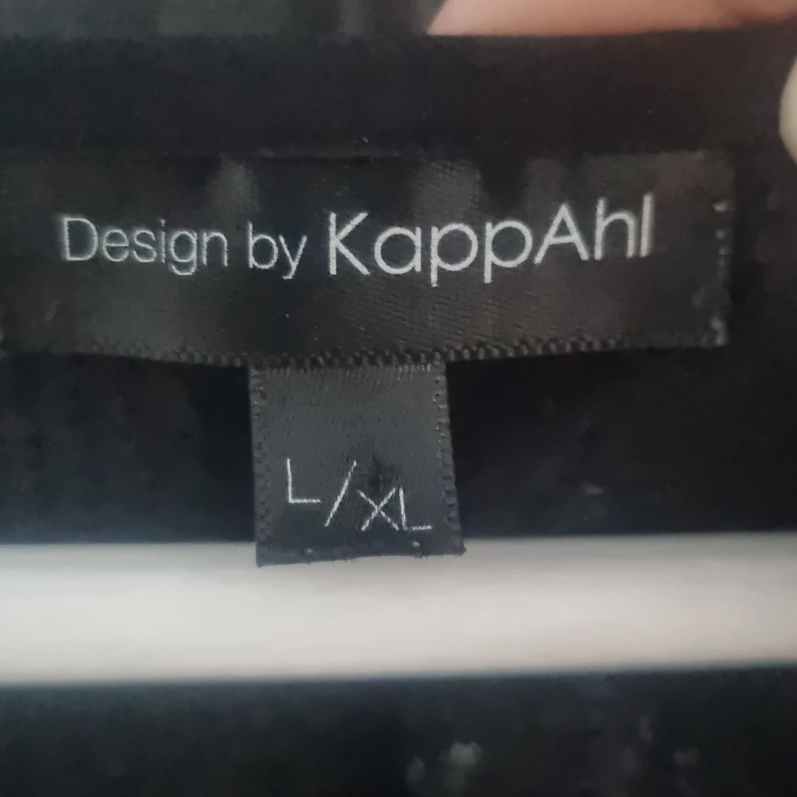 Svart tröja från KappAhl - 27