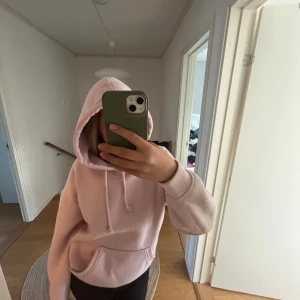 Hoddie från bikbok - Nästan oanvänd 