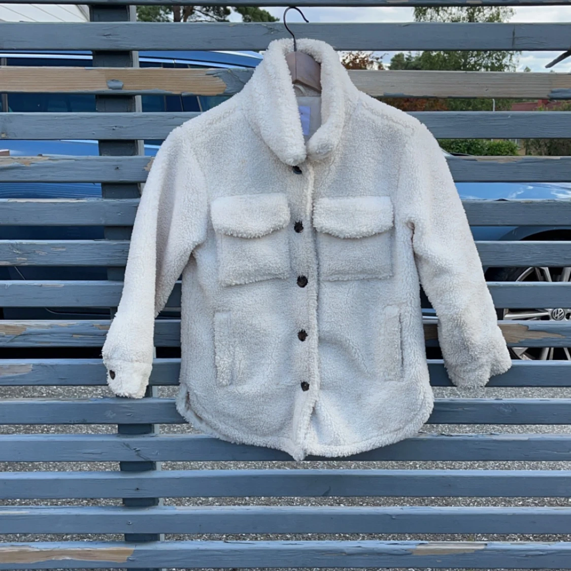 Vit teddyjacka från Lindex - 91