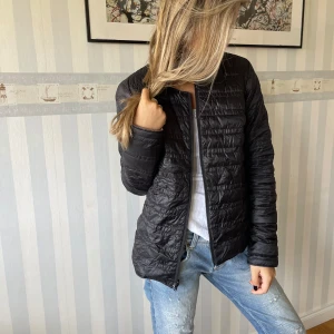 2in1 höstjacka - Super fin i väldigt bra skick, perfekt till hösten!