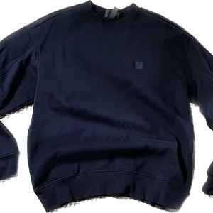 Baggy Hm Sweater - Bra kvalite äldrig änvand Blå hm tröja baggy fit och minimalistic stil