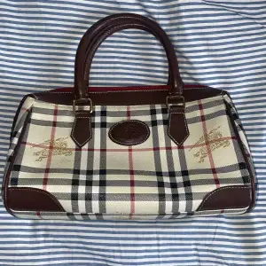 Burberry köpa online hotsell