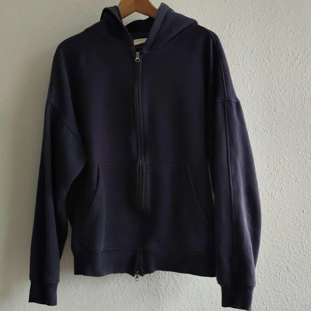 Fin hoddie, blå stl 38-40. Hoodies.