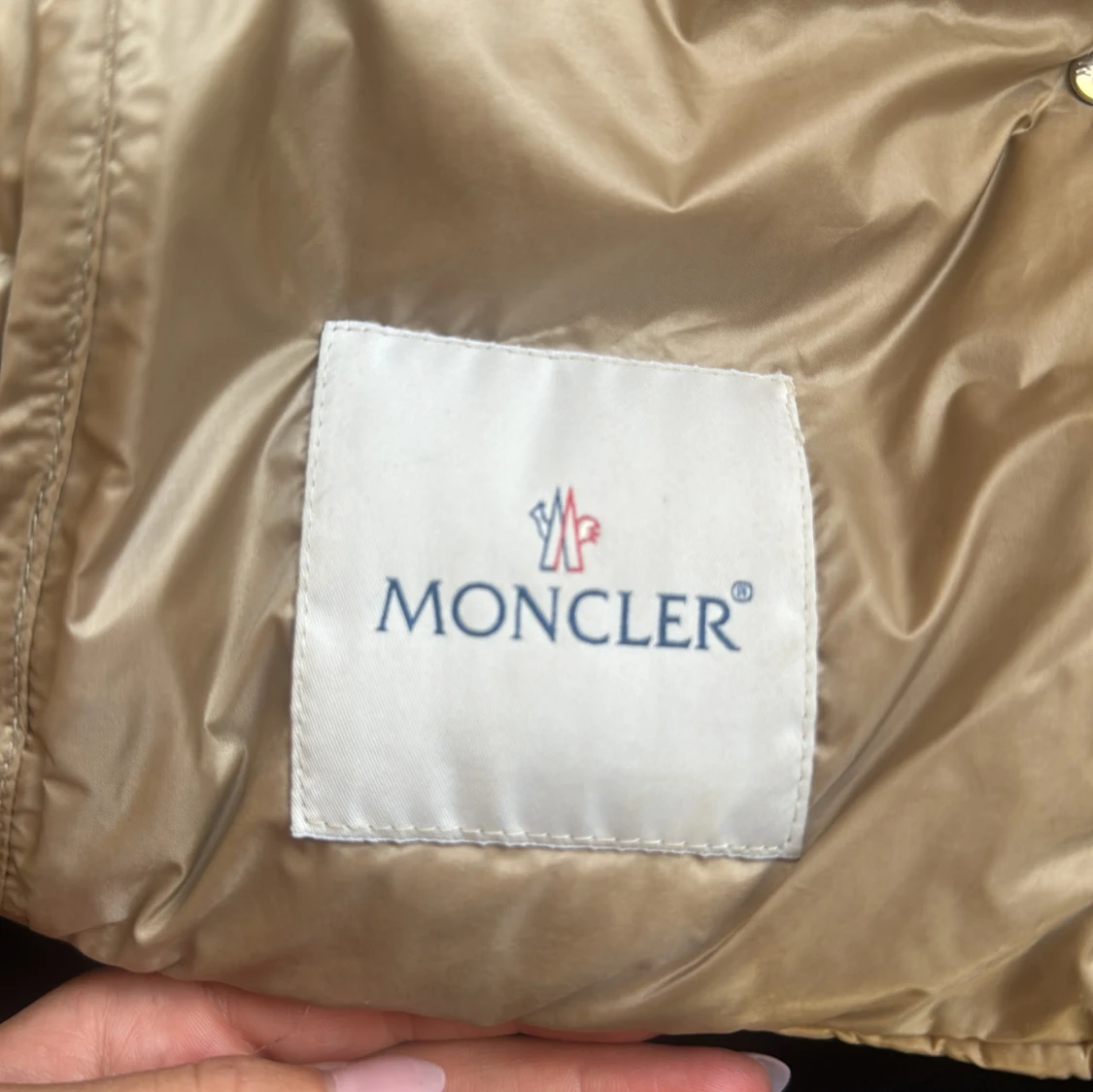 Moncler väst - 90