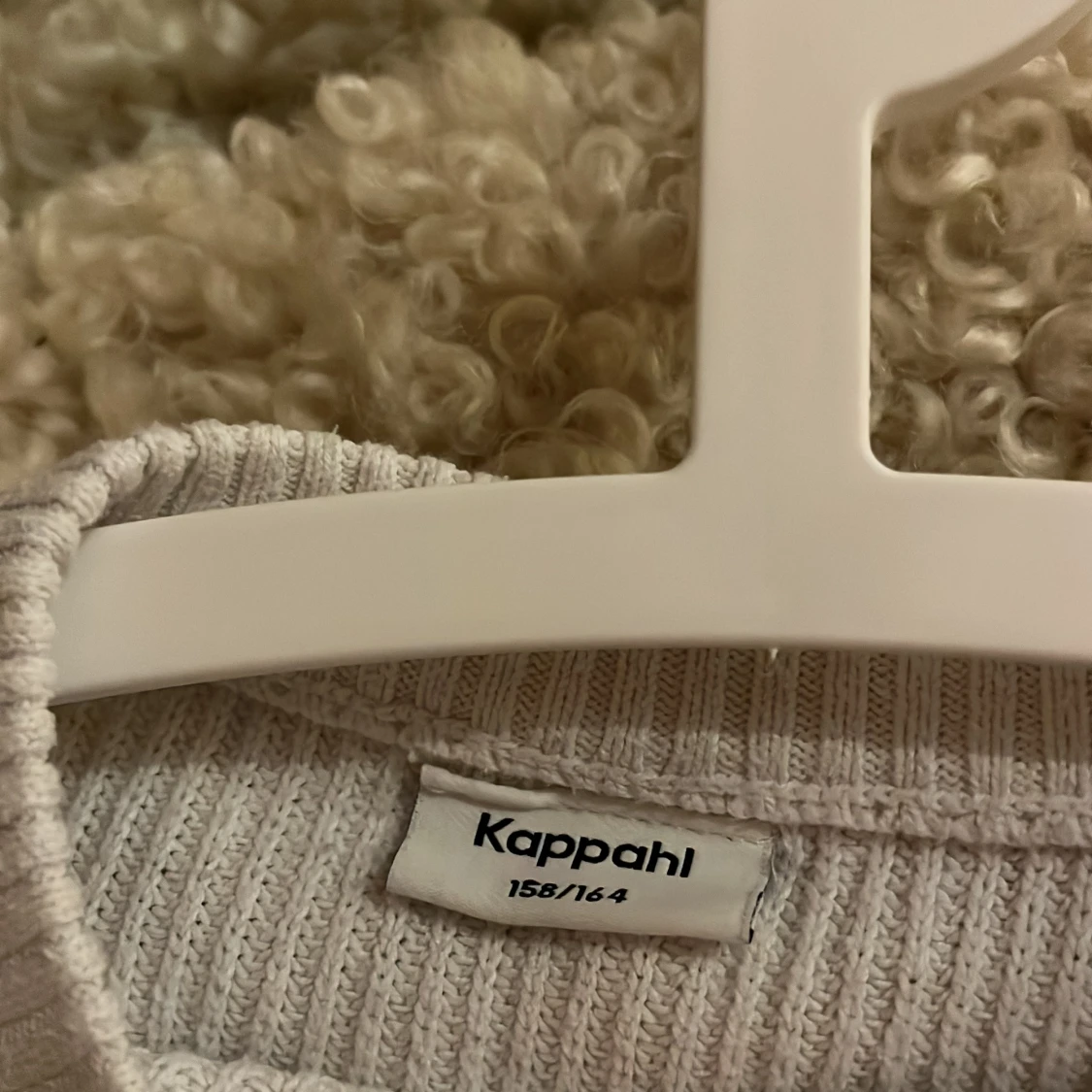 Vitt ribbad tröja från Kappahl - 1