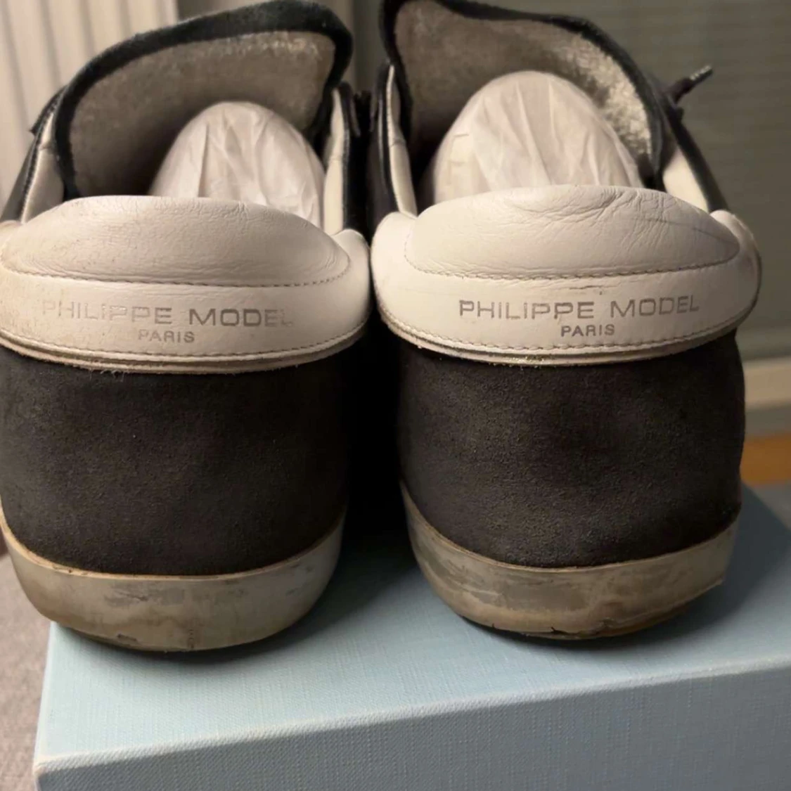 Svarta sneakers från Philippe Model - 1