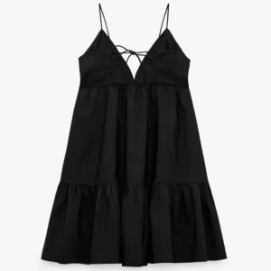 volangklänning zara - jättefin volangklänning från zara❤️ inga fläckar eller defekter 