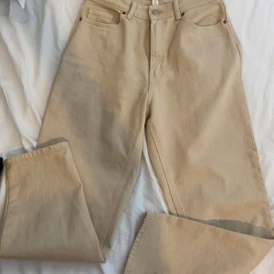 Momjeans  - Ny
