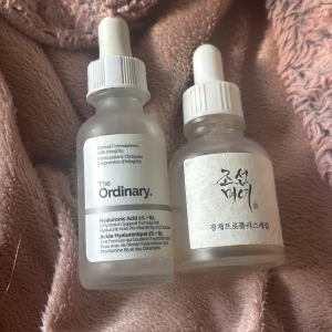 Serum  - Kvar till ca 2 veckor i dem Perfekt om man bara vill testa innan man köper en ny  15kr för båda