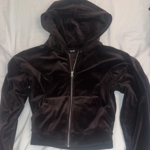 Kofta - Brun fin kofta från Bik bok💕💕 Använd enbart en gång.