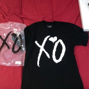 The weeknd T-shirt  - Oanvänd the weeknd T-shirt Storlek M Stor i storleken 