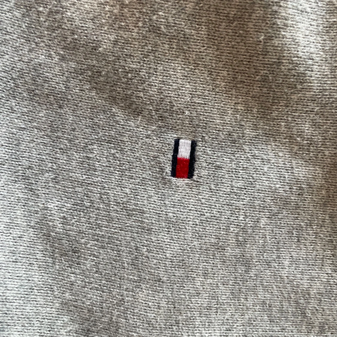 Ljusgrå Tommy Hilfiger tröja - 92