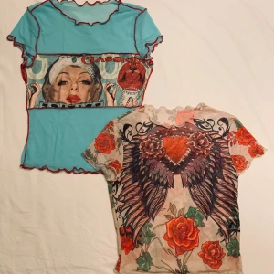 Y2k toppar!💋 - Två söta y2k meshtoppar som jag köpte här på Plick men inte använt då de tyvärr inte är min stil! De är i samma skick som när jag fick dem - använda endast ett fåtal gånger. Priset inkluderar dem båda!💋