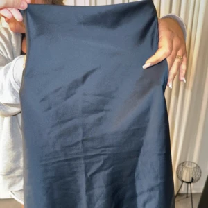 Topp från bikbok - Helt ny med prislapp 