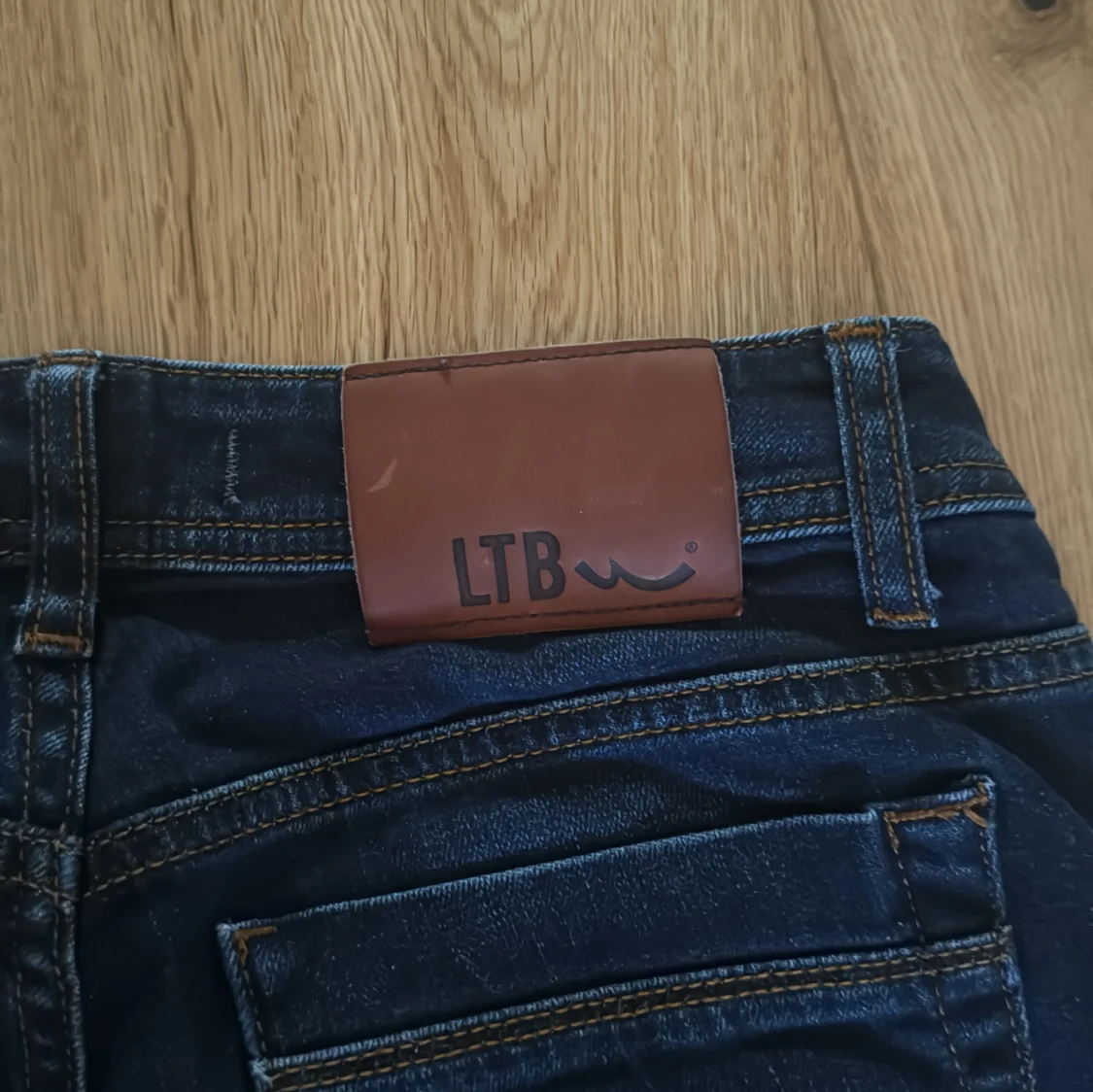 Lådmidjade ltb jeans  - 91