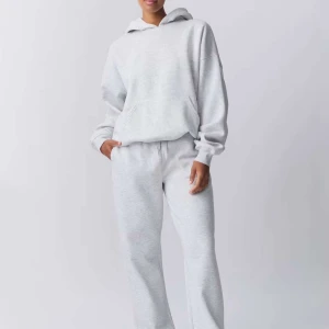 Grå mjukisbyxor Gina  - Ett par går mjukis byxor ifrån Gina tricot, använd en del men inga defekter⭐️ Storlek xxs  Kontakta vid intresse och fler bilder🩶