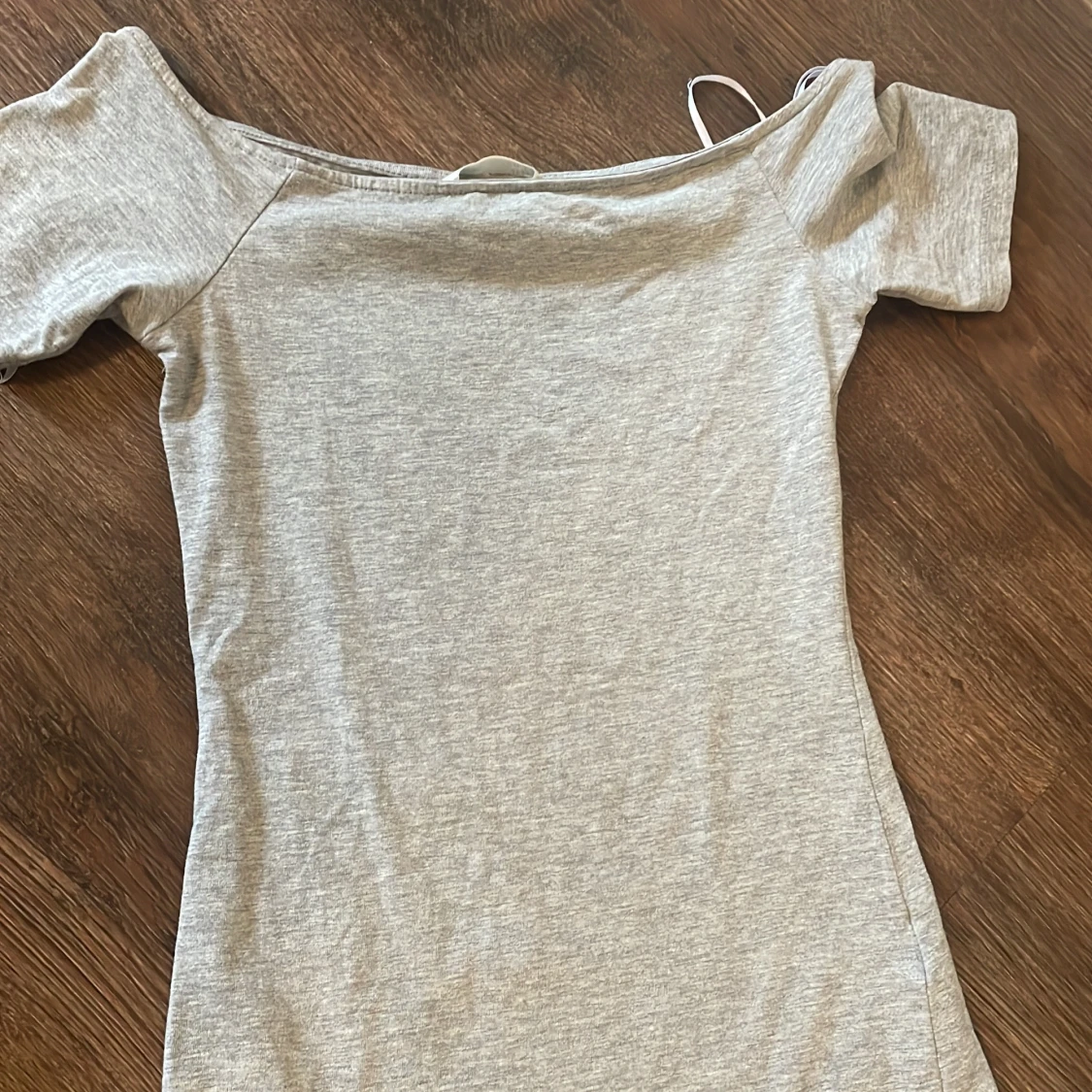 Off shoulder t shirt 