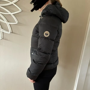 Gant vinterjacka jacka damjacka dam s 36 - Svart vinterjacka  Gant Small / 36 
