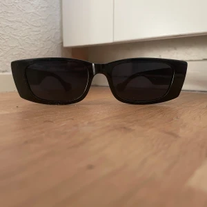 Glasögon  - Svarta glasögon 