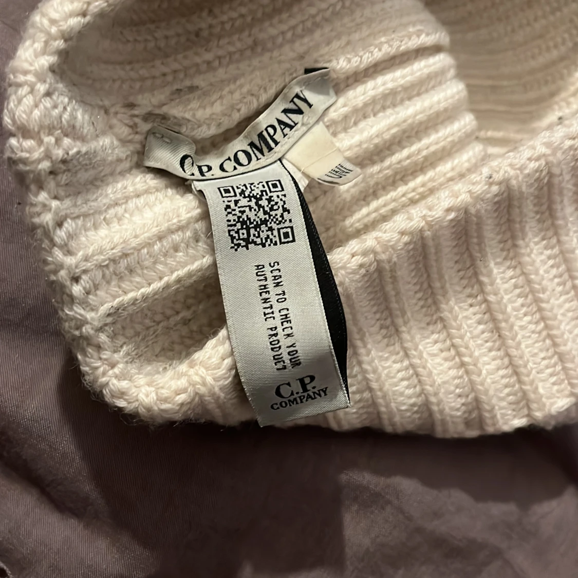 C.P company mössa - 91