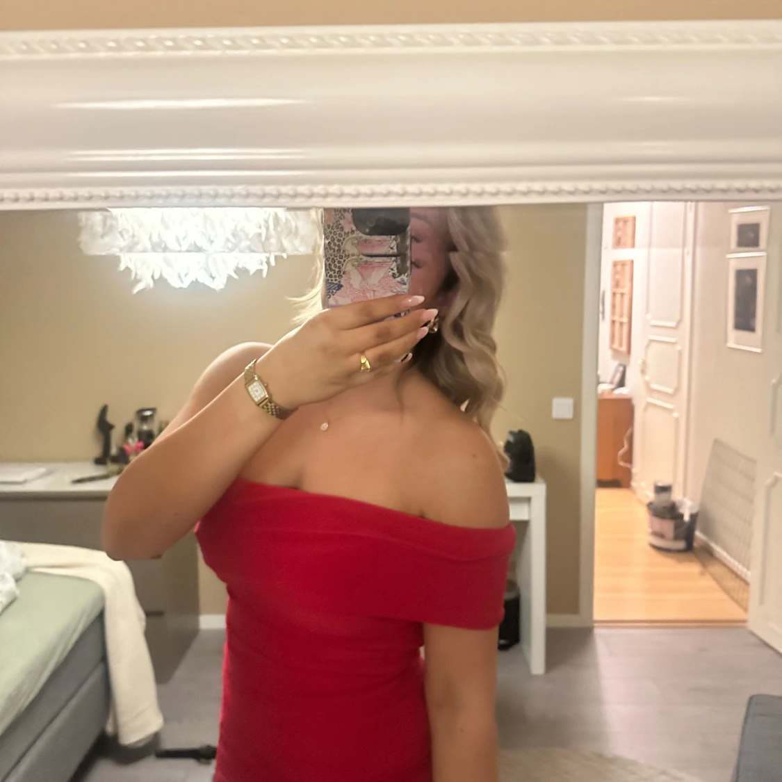 Röd axelbandslös klänning - 91