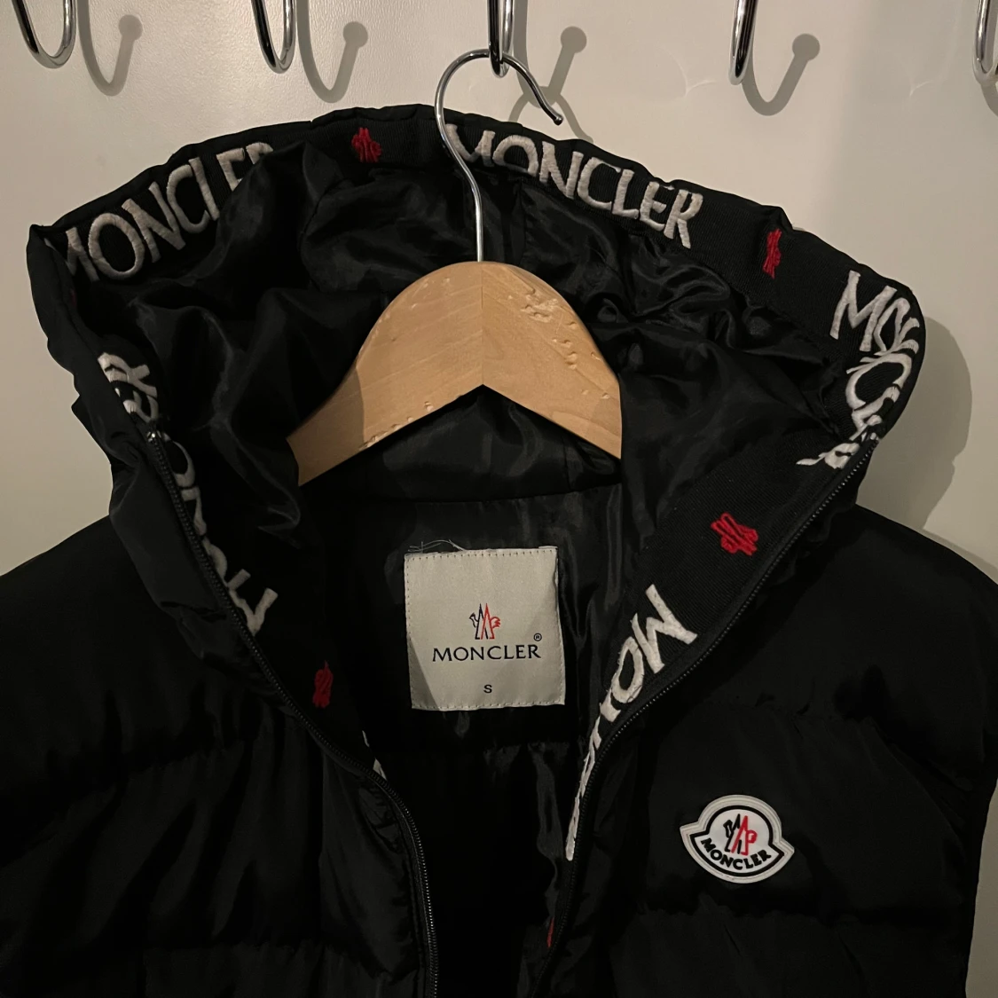 Moncler väst  - 91