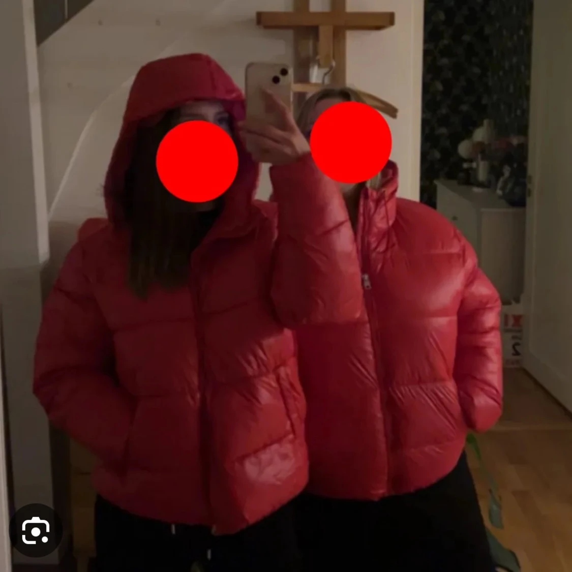 Röd pufferjacka - 90