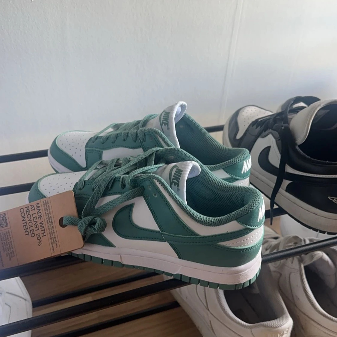 Helt nya oanvända nike dunk low skor