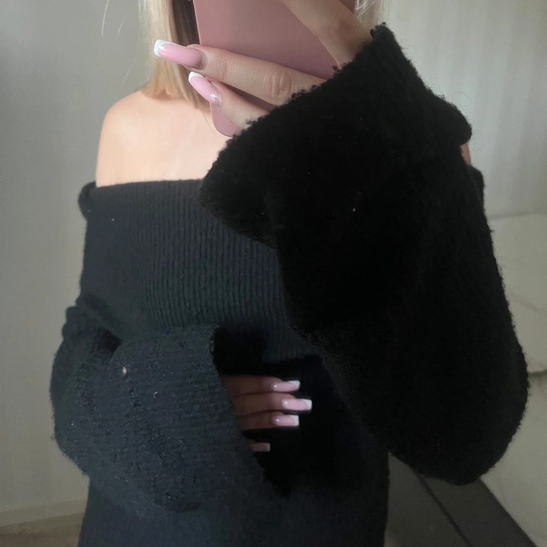 Stickad offshoulder tröja - 91