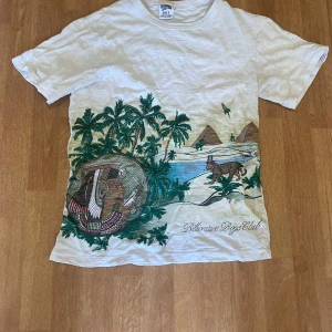 Billionare boys club t shirt - Super fet billionare boys club t shirt i storlek small  Super fint skick 