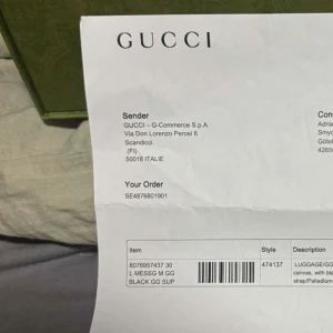 Gucci bag  - Säljer min Gucci bag, använd fåtal gånger skulle säga den är som ny.  Hör av er vid mer frågor!  