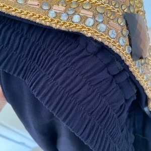 Marinblå byxor L  - En jätte fina marinblå byxor storlek L 