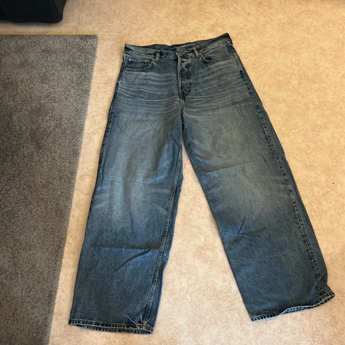 Weekday Astro Loose Jeans - 91