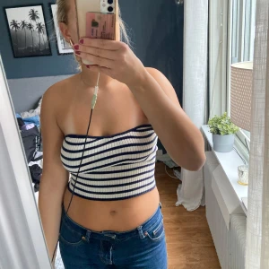 Randig bndåtopp  - Randig topp från hm 50kr💕storlek s