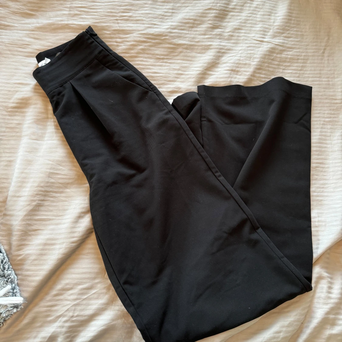 Helt nya kostymbyxor  - 90