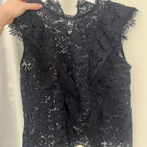 Spetstopp - Fin spetstopp ifrån zara! Säljer då den inte används längre🥰helt slutsåld!
