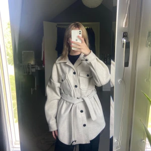 Beige jacka - Höstkappa!