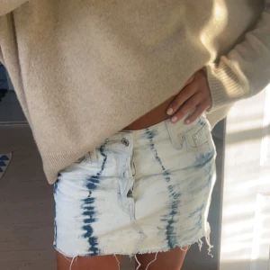 Jeans kjol - Fin jeans kjol från hm, knappt använd💓💙