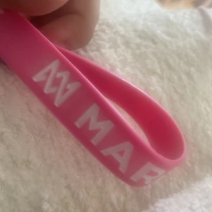 Söker Marcus och Martinus armband(spelar ingen roll vilken färg) - Om nån har nått armband av Marcus och Martinus kontakta mig gärna❤️❤️