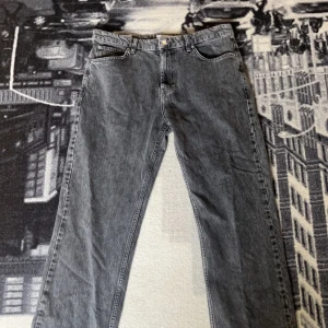 Just Junkies Jeans - Säljer mina Jeans som är i väkdigt fint skick! Storlek är 32/32!