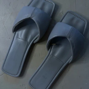 Sandaler Zara - Fint skick men använda som syns på andra bilden 💗