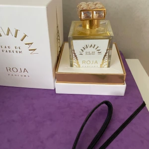 2 ml Sample Roja Manhattan  - Sample av den dyra parfymen Roja Manhattan 