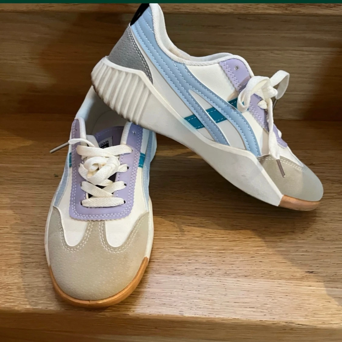 Sneaker stl 38  - 92