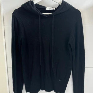 Kashmir tröja - Så snygg och skön tröja från rosemunde i Kashmirblandat material❣️