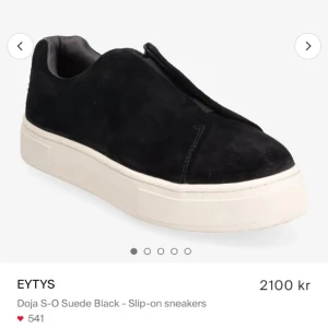Eytys skor - Säljer min Eytys skor använd en gång är helt nya i strl 37 köpte för 2100kr, säljer för 1700kr🥰