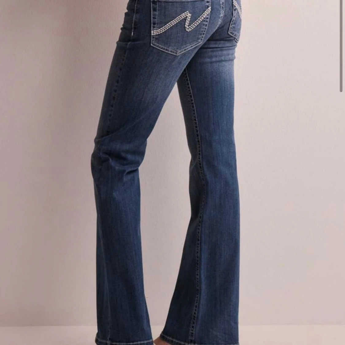 Blå bootcut jeans - 1