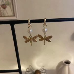 Wilda Earrings  - 59kr per par, gjorda i rostfritt stål vilket innebär att den inte färgar av sig eller tappar färg💞 Beställ via Plick eller Ebnorth.quickbutik.se🤗