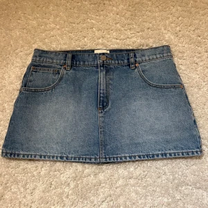 Jeans kjol  - Storlek S. Aldrig användt från Abrand jeans 